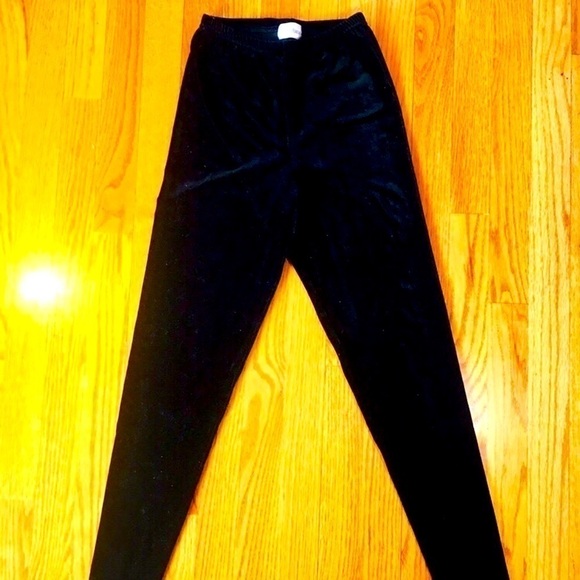 Nieman Marcus Velour Fabric Rich Pants Size Medium​ - Picture 8 of 8